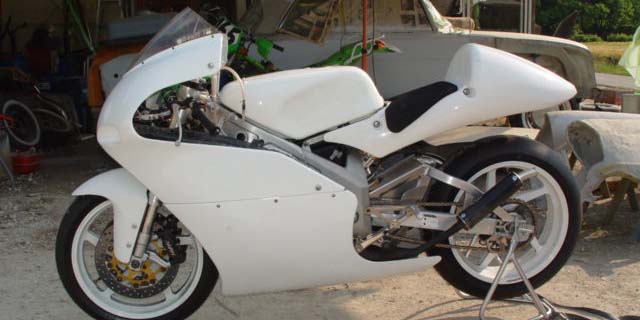 YAMAHA TZ250画像